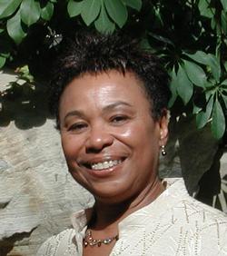 US Rep Barbara Lee heading to Cuba to talk tourism and trade